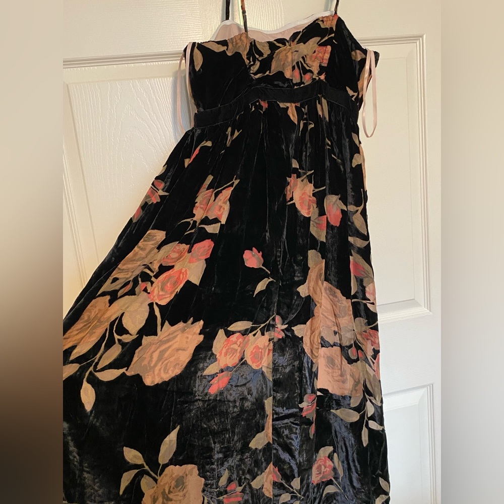 Jessica Simpson Maternity Dress